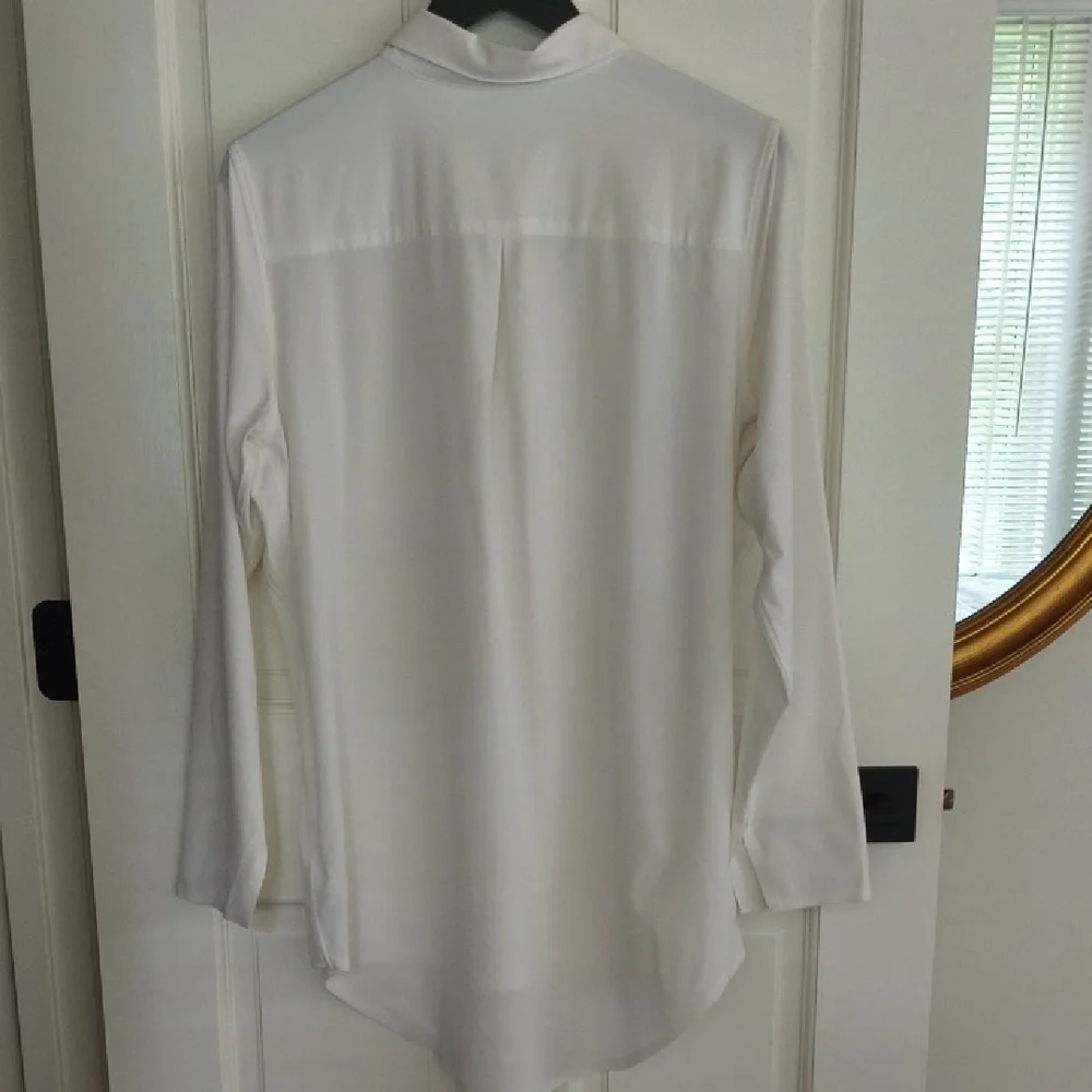 Athleta Urbanite Top 2.0 White Size L - Picture 3 of 8